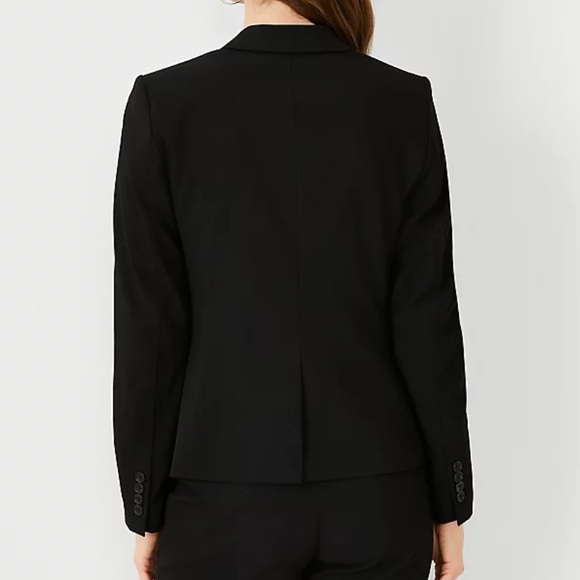 Size 6 NWOT Ann Taylor Blazer black - Picture 3 of 6
